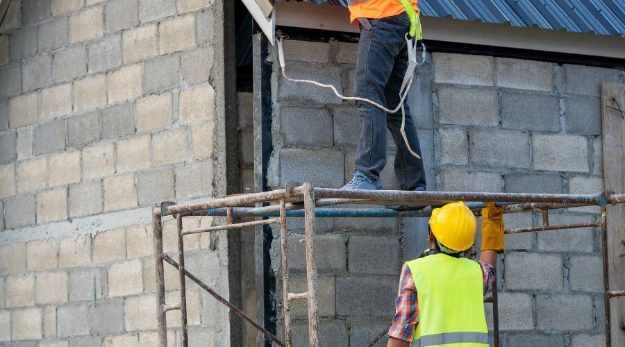 Expert top industrial roofings services in Hialeah, FL